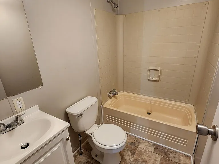 9513 Hausmond Way — Photo 9