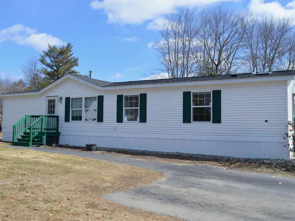 15 South Cranberry Lane, Rochester, NH 03867