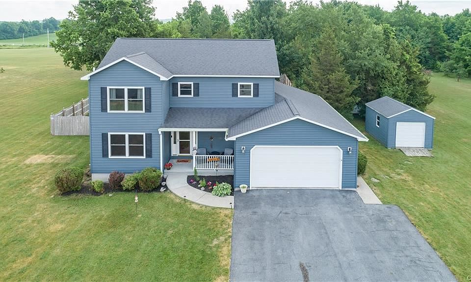 1st image of 23830 Woodland Dr