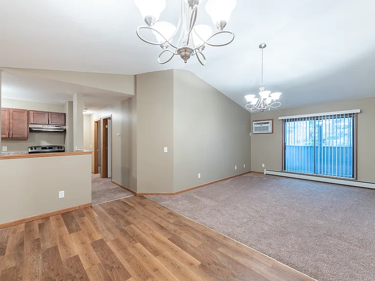 Kaposia Valley Apartments — Photo 23