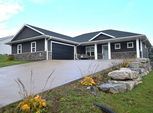 5453 North Ave, Denmark, WI 54208