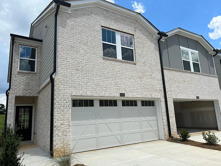 1692 Villageside Ct — Photo 26