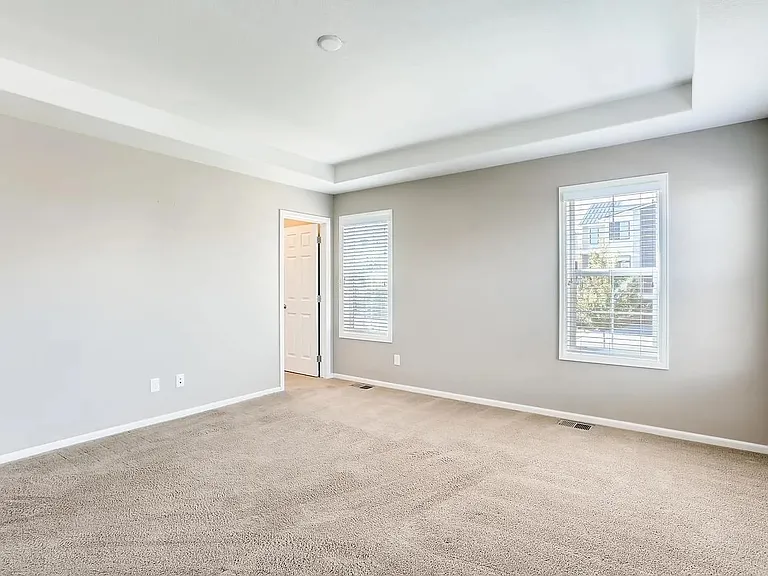 4318 N Meadows Dr — Photo 8