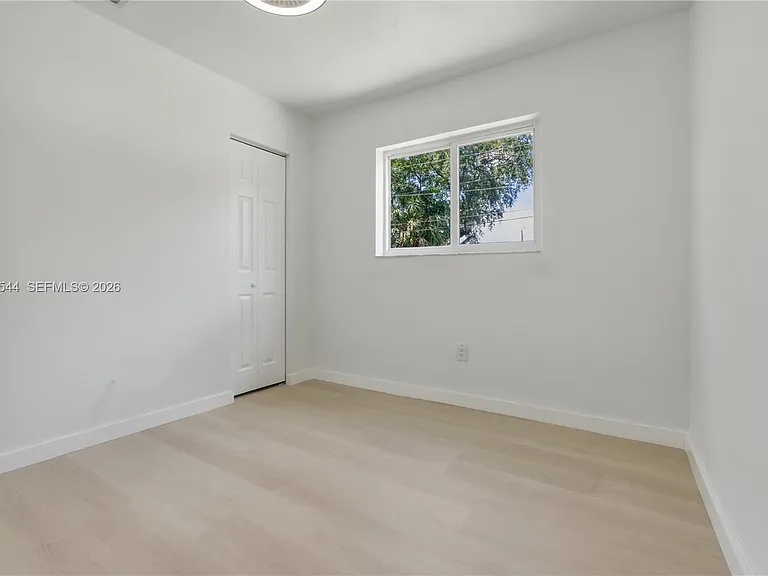 20440 NW 20th Ct — Photo 22