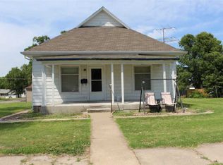 501 E 12th St, Ellis, KS 67637