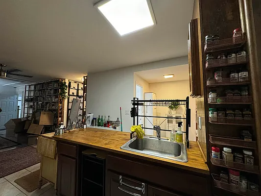 Rented by Mauro Bros Real Estate Services LLC | media 22