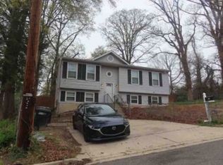 907 Abel Ave, Capitol Heights, MD 20743