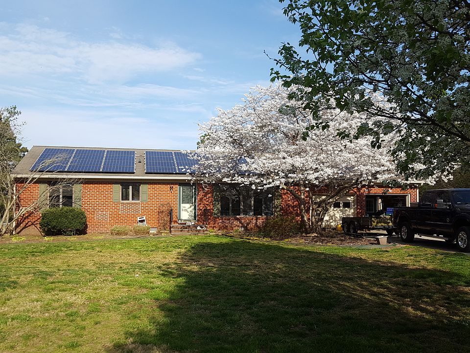 2nd image of 7203 Solitude Rd