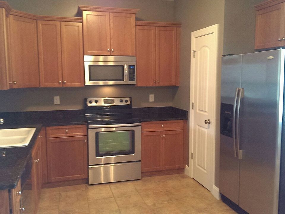 Kitchen/Pantry