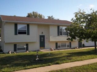 120 Laurie Dr, Alburnett, IA