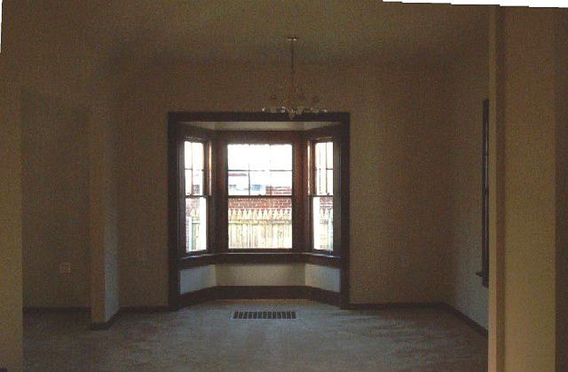 5th image of 136 MAPLE Avenue
