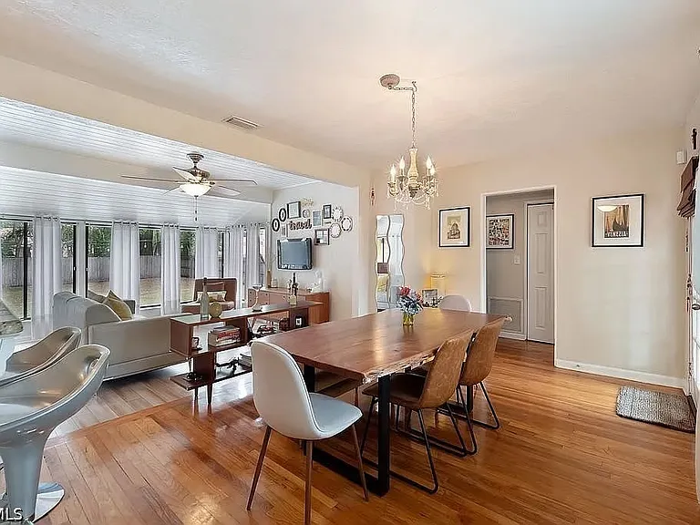 424 Wiltshire Rd — Photo 14