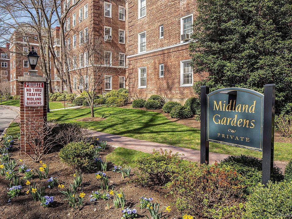 1st image of 2 Midland Gardens Avenue #2C