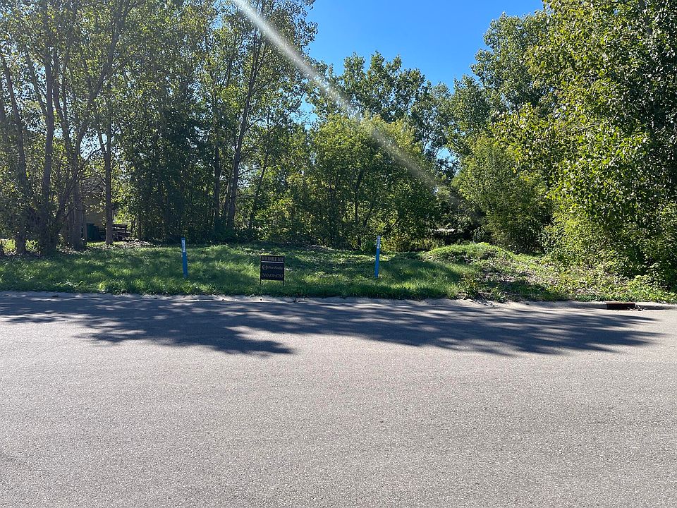 1st image of 372 Conover Ct
