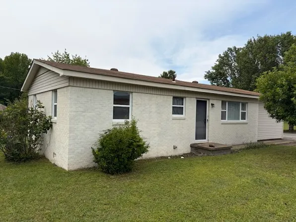 102 Tech Dr, Paragould, AR 72450