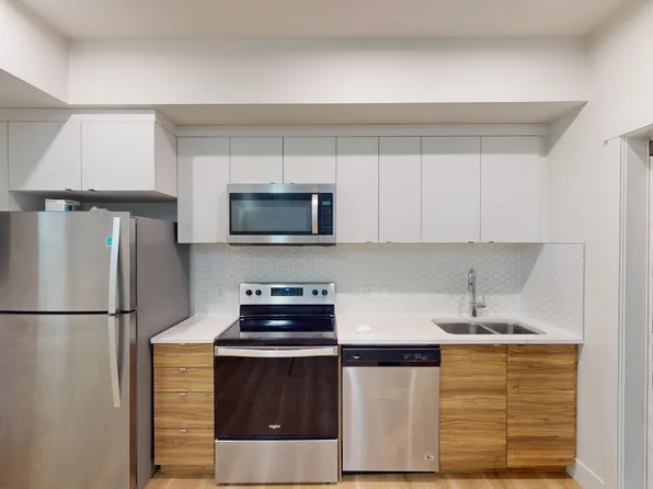 446 Allard Blvd SW #18, Edmonton, AB T6W 3S7