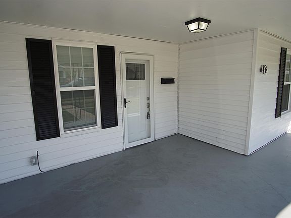 3rd image of 418 E Morelia Ave