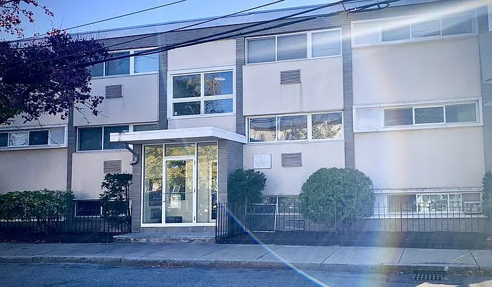7 Spruce St #8