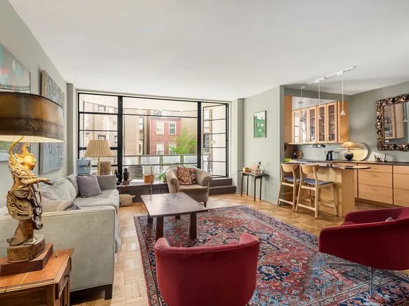 37 West 12th Street 3D image 1 of 9