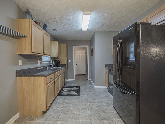 5th image of 2824 Cliffside Dr