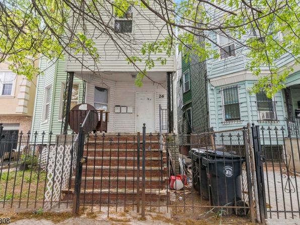 26 N 12th St APT 2