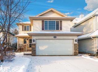 161 Hayward Cres NW, Edmonton, AB T6R 3G2