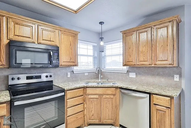 5109 Many Waters Dr — Photo 6
