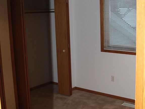 3rd image of 6090 144th Ln NW