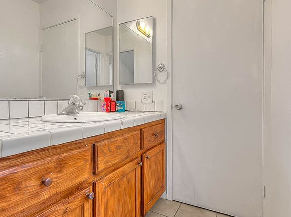 riverside-california-331553148 picture