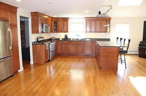 5th image of 9 Briarcliff Dr