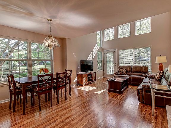 5th image of 2039 Cambria Ct #H2039