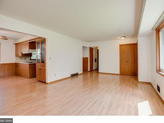 4th image of 7816 45 1/2 Ave N
