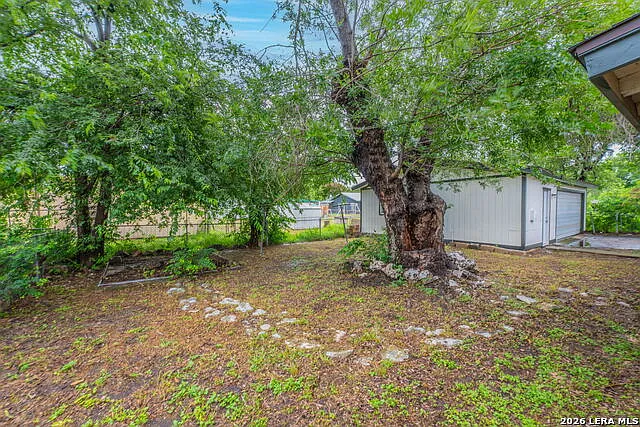 7126 Westlyn Dr — Photo 25
