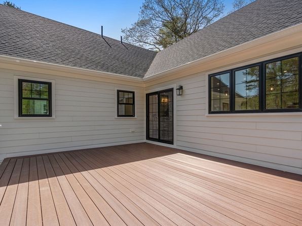1 Cole Rd, Wayland, MA 01778