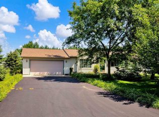 2440 Ok Bluff Cir, Plover, WI 54467