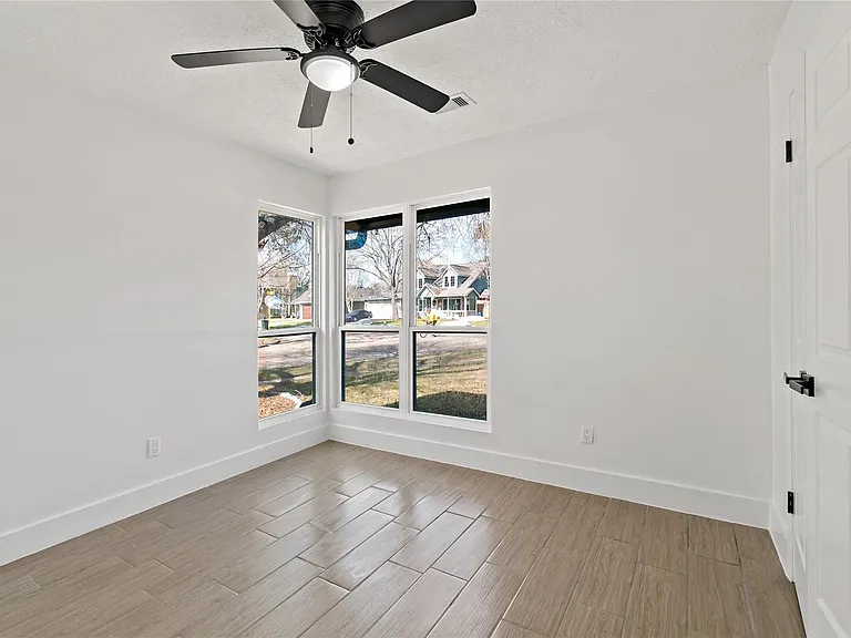 10319 Sand Pass Ln — Photo 13