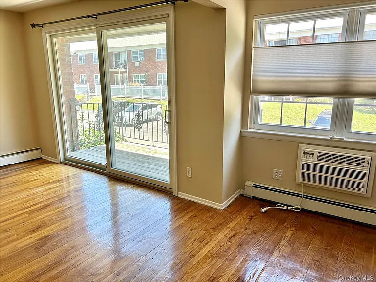 8 Colonial Rd #36 — Photo 5