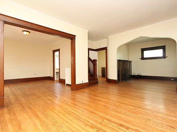 3rd image of 3120 Grand Ave S