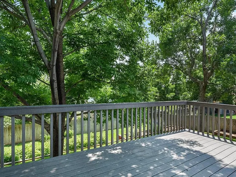540 Barberry Ave — Photo 8