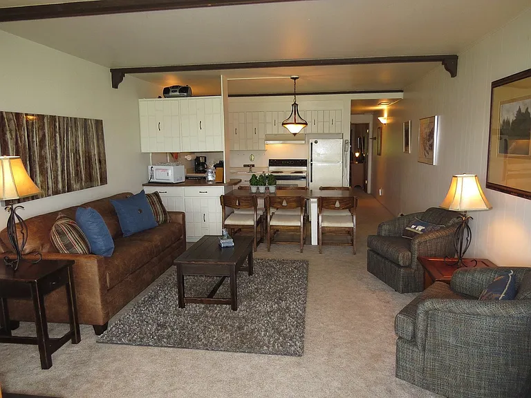 401 W La Bonte St #106 — Photo 5
