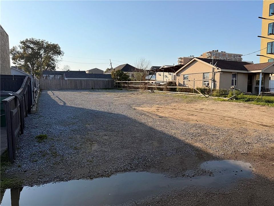 1st image of 1704 Mayan Ln