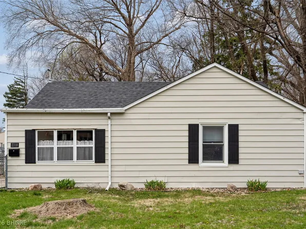 2318 56th St, Des Moines, IA 50310