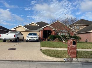 5919 Sandy Creek Dr, Baytown, TX 77523