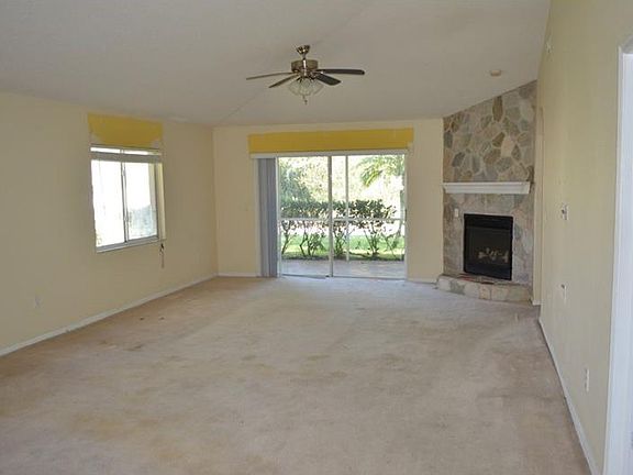 3rd image of 18192 Sandy Pointe Dr