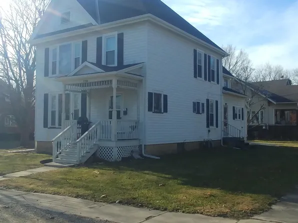 419 1/2 N Wolfe St, Sandwich, IL 60548