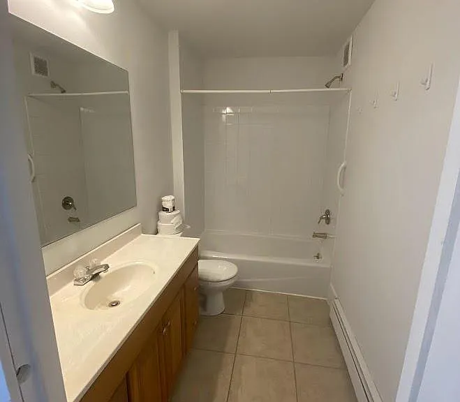 205 Main St #1 — Photo 8