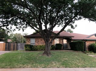 3008 Timothy Ln, Euless, TX 76039