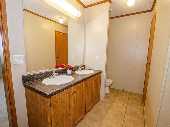 5th image of 317 King St