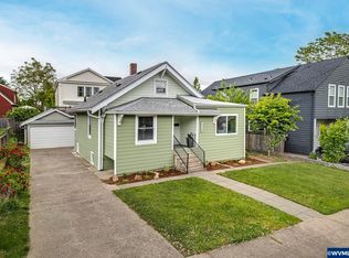 1717 SE Bidwell St, Portland, OR 97202