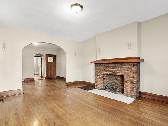 5th image of 2824 Linden Ave #2824